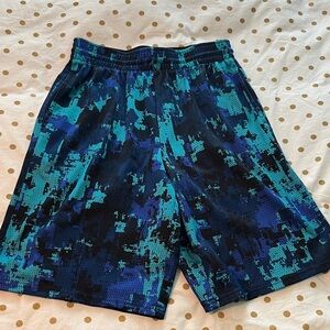 Reebok Boys XL 18-20 Black, Blue, and Teal Digital Camo Athletic Mesh Shorts